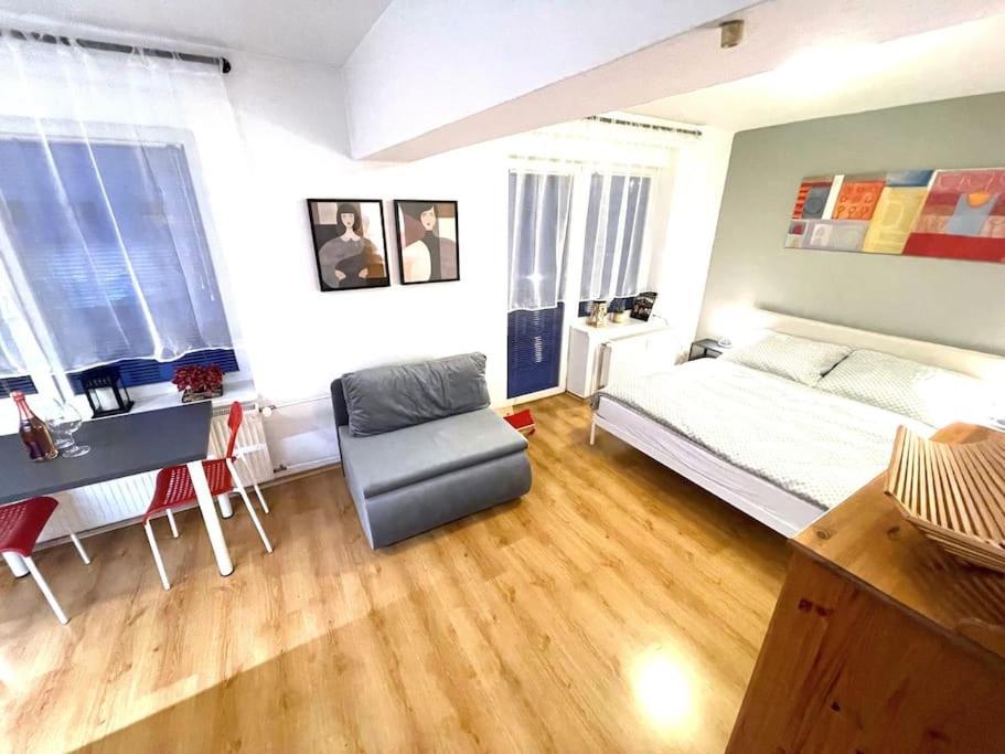 Charming Studio In The Old Town Διαμέρισμα Μπρατισλάβα Εξωτερικό φωτογραφία